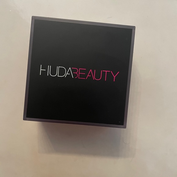 Easy Bake Loose Baking & Setting Powder - Picture 3 of 6